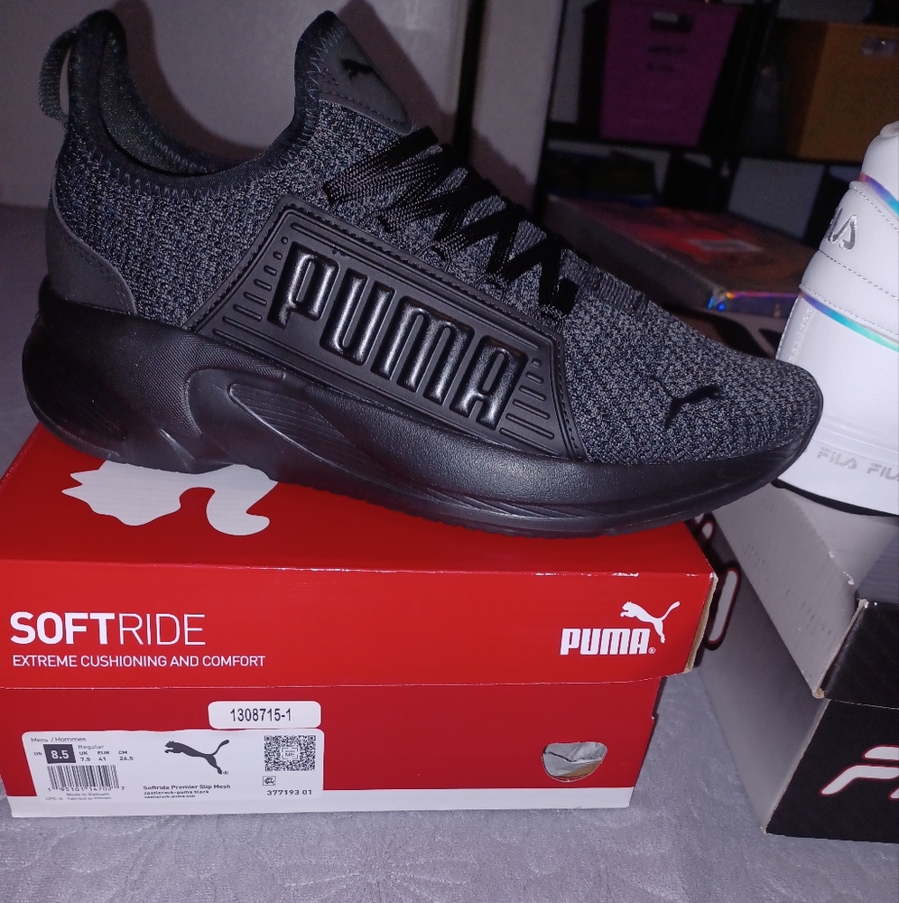 Men's sneakers